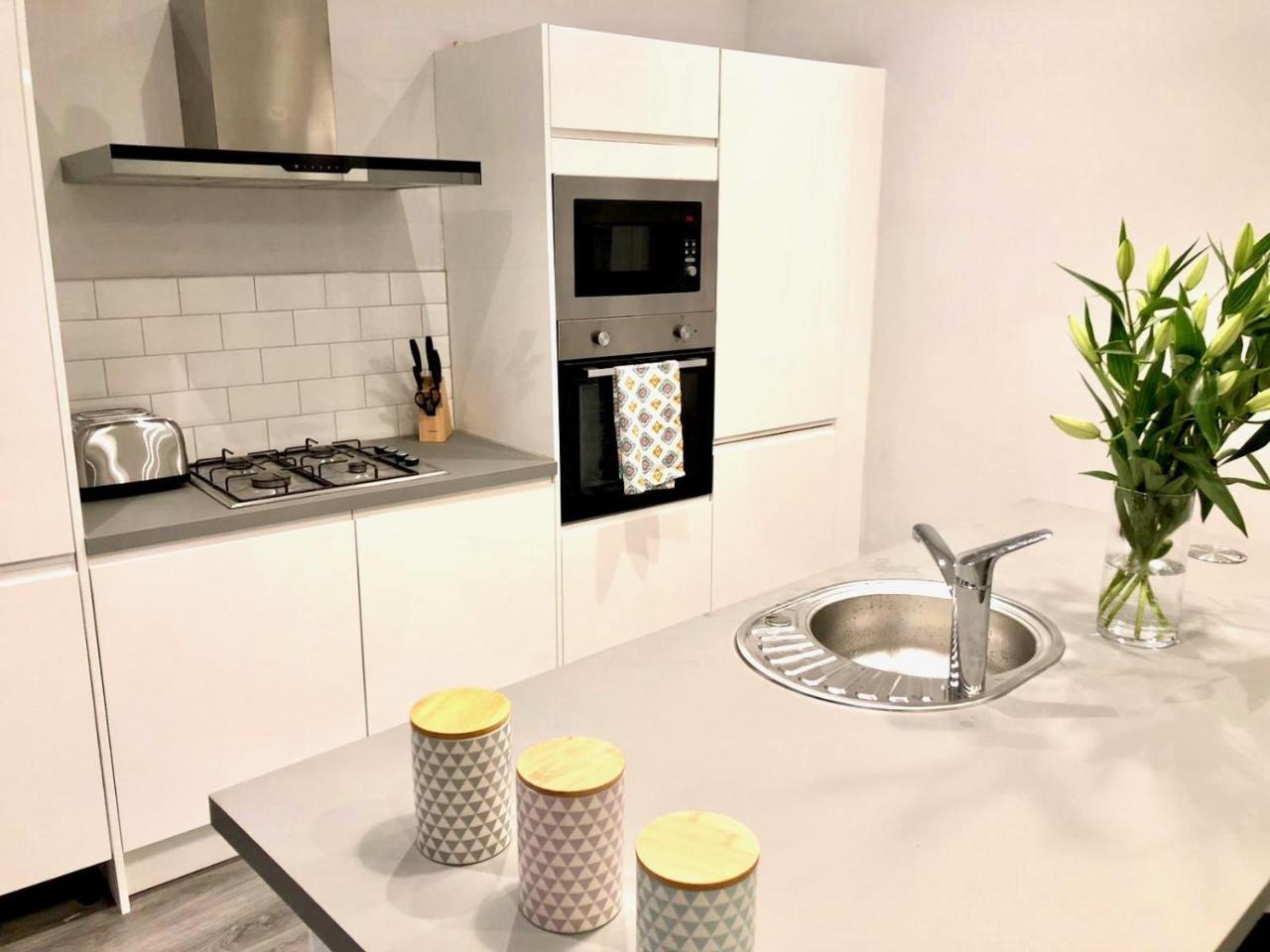 ByEvo Almar Villa Glasgow Dış mekan fotoğraf